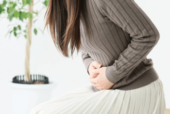 女性の膀胱炎の症状　下腹部痛